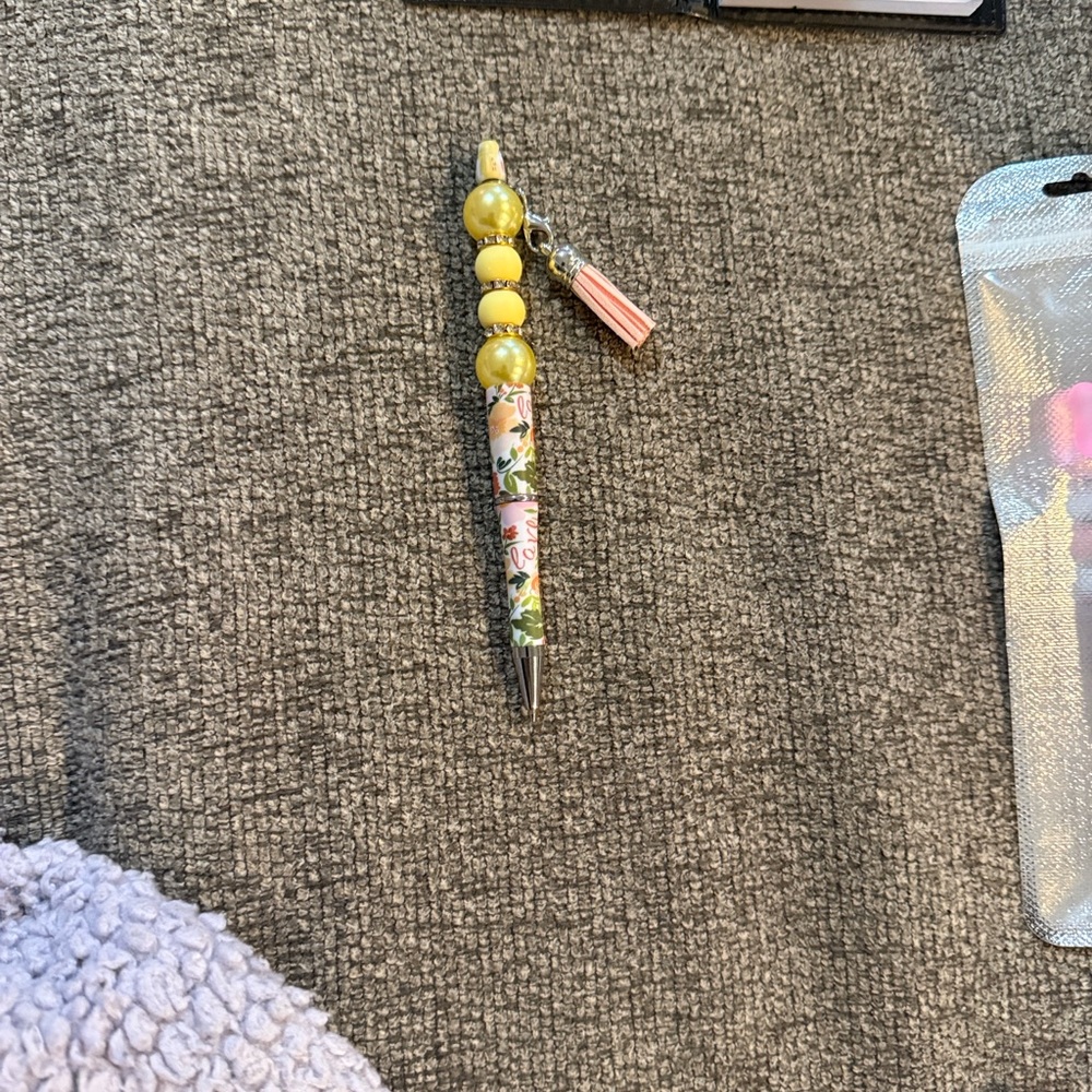 Floral Beaded Pen with Tassel